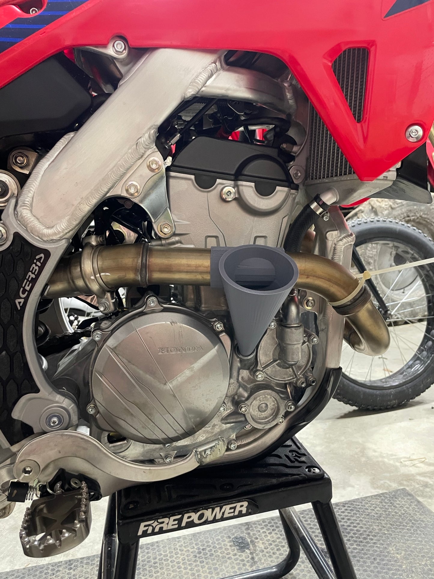 2022-2024 CRF250R Oil fill funnel